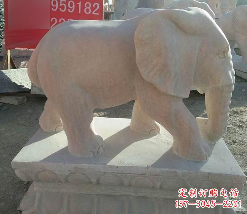 佛山园林晚霞红大象雕塑