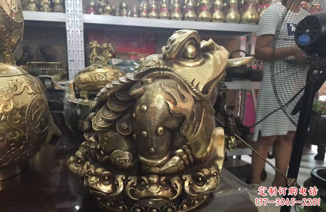 佛山招财金蟾动物铜雕
