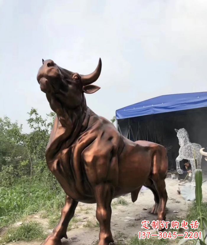 佛山紫铜牛动物雕塑