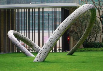 佛山景观雕塑-酒店草坪创意不锈钢圆环景观雕塑